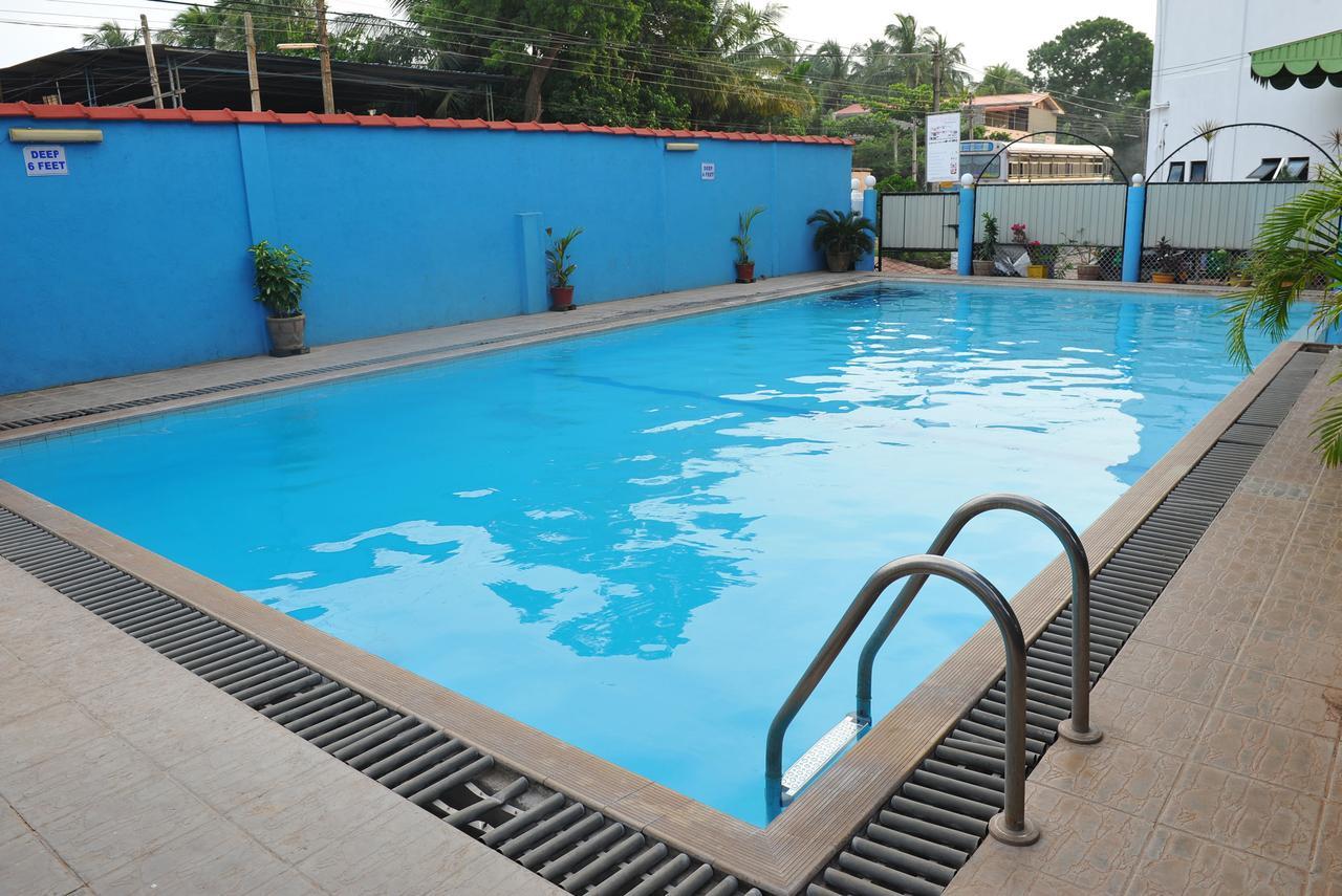 Hotel Nelly Vavuniya Esterno foto