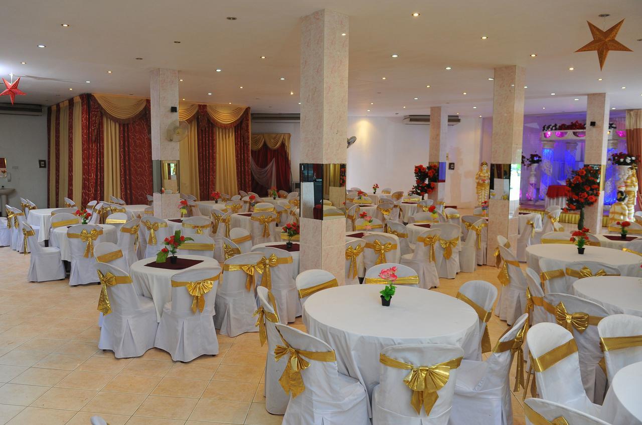 Hotel Nelly Vavuniya Esterno foto