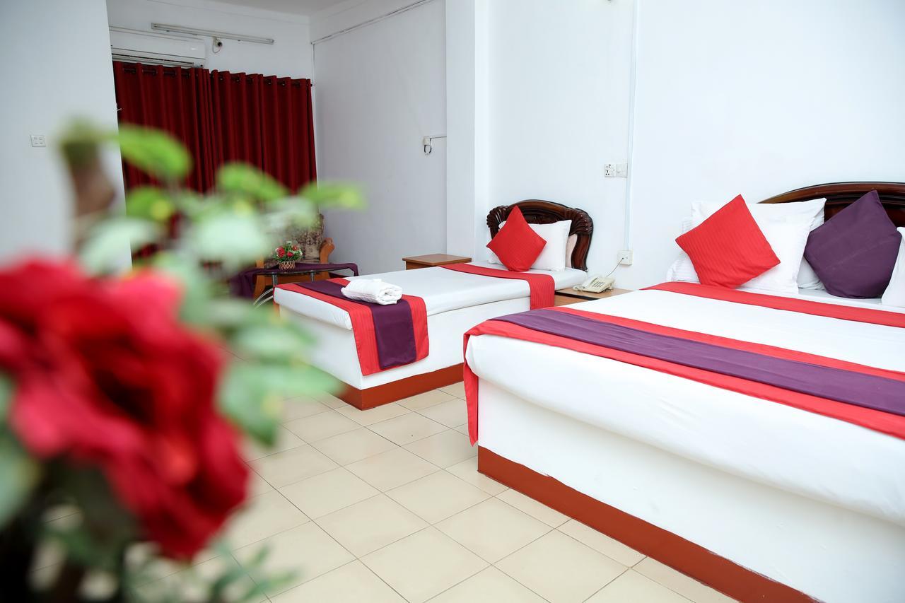 Hotel Nelly Vavuniya Esterno foto